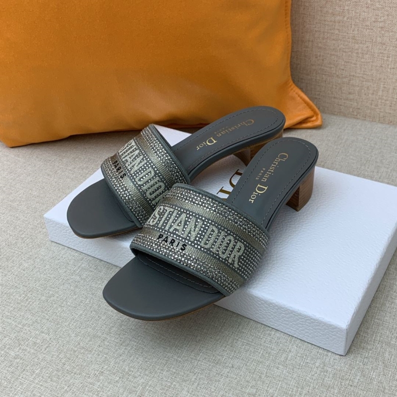 ch**an D*or slippers